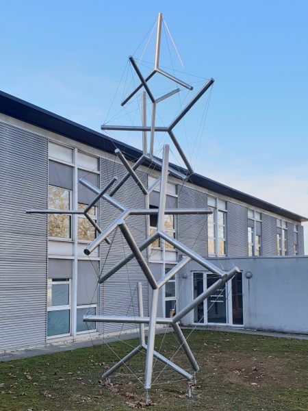 Miguel Chevalier, "Fractal Tensegrity", 2007 - acier et aluminium - Collection Géotec, achat 2007